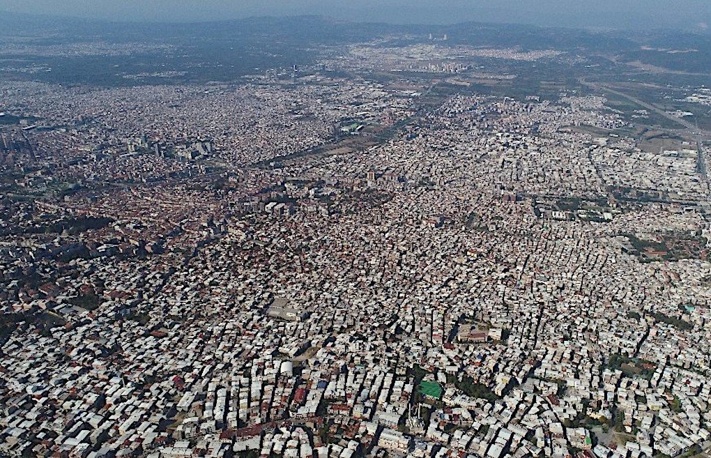 ‘Dönüşüm ya bizim elimizden ya depremden olacak’