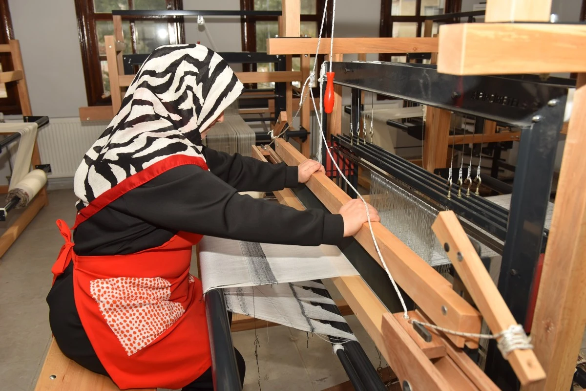 Kadın STK ve kooperatiflerinde öncü belediye: Yıldırım