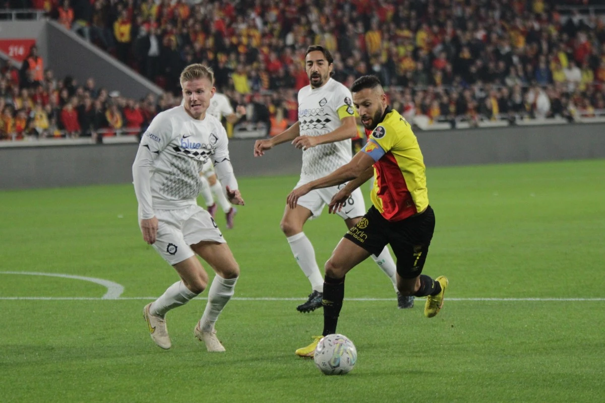 Göztepe Altay Derbisinde dehşet görüntüleri!