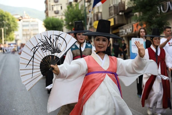 Bursa’dan dünyaya barış ve kardeşlik mesajı