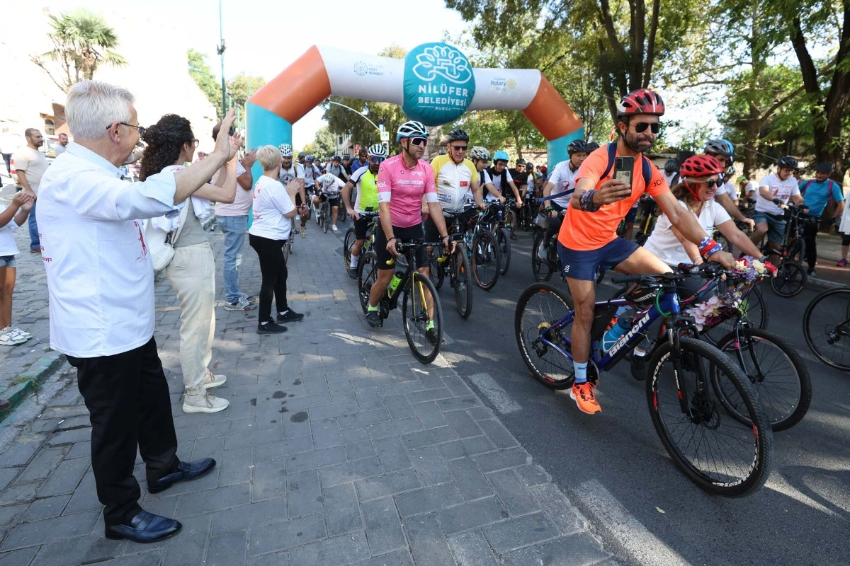 Bursa'da pedallar Cumhuriyet için Tophane'den Mudanya'ya çevrildi