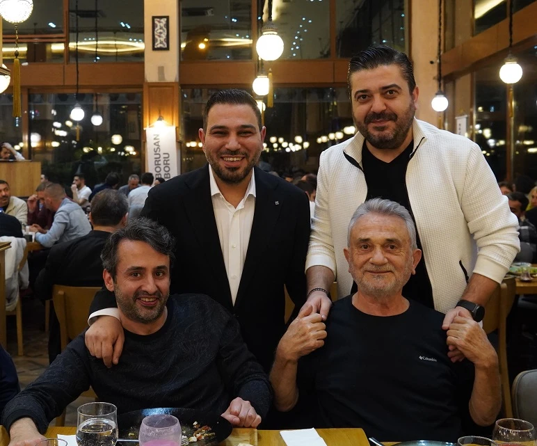 Öner Yapı ailesi düzenlediği geleneksel iftar yemeğinde Bursa iş dünyasını buluşturdu