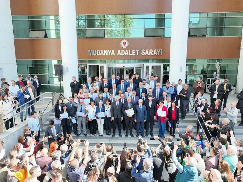 Mudanya Belediye Başkanı Deniz Dalgıç göreve  başladı