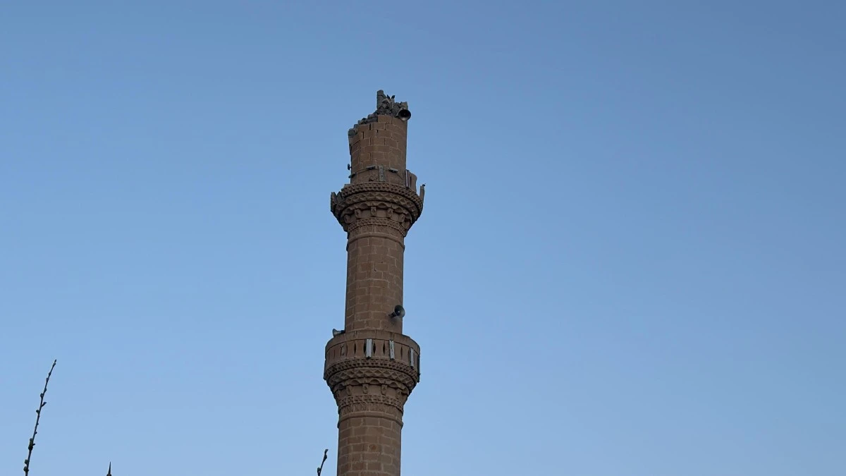 Tokat’ta korkutucu depremin izleri gün ağarınca ortaya çıktı