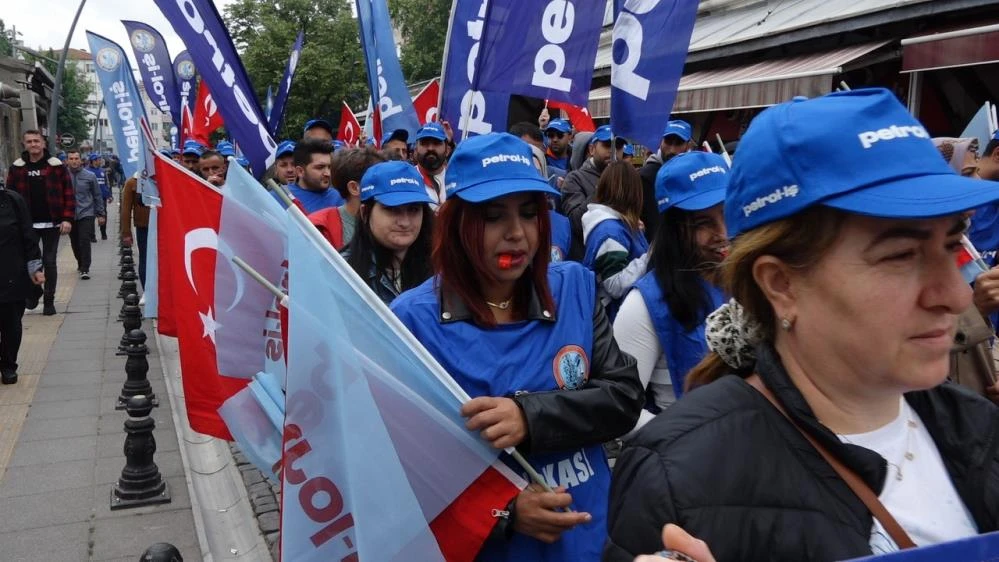 Bursa ve diğer kentlerde düzenlenen 1 Mayıs gösterilerinden en özel kareler 