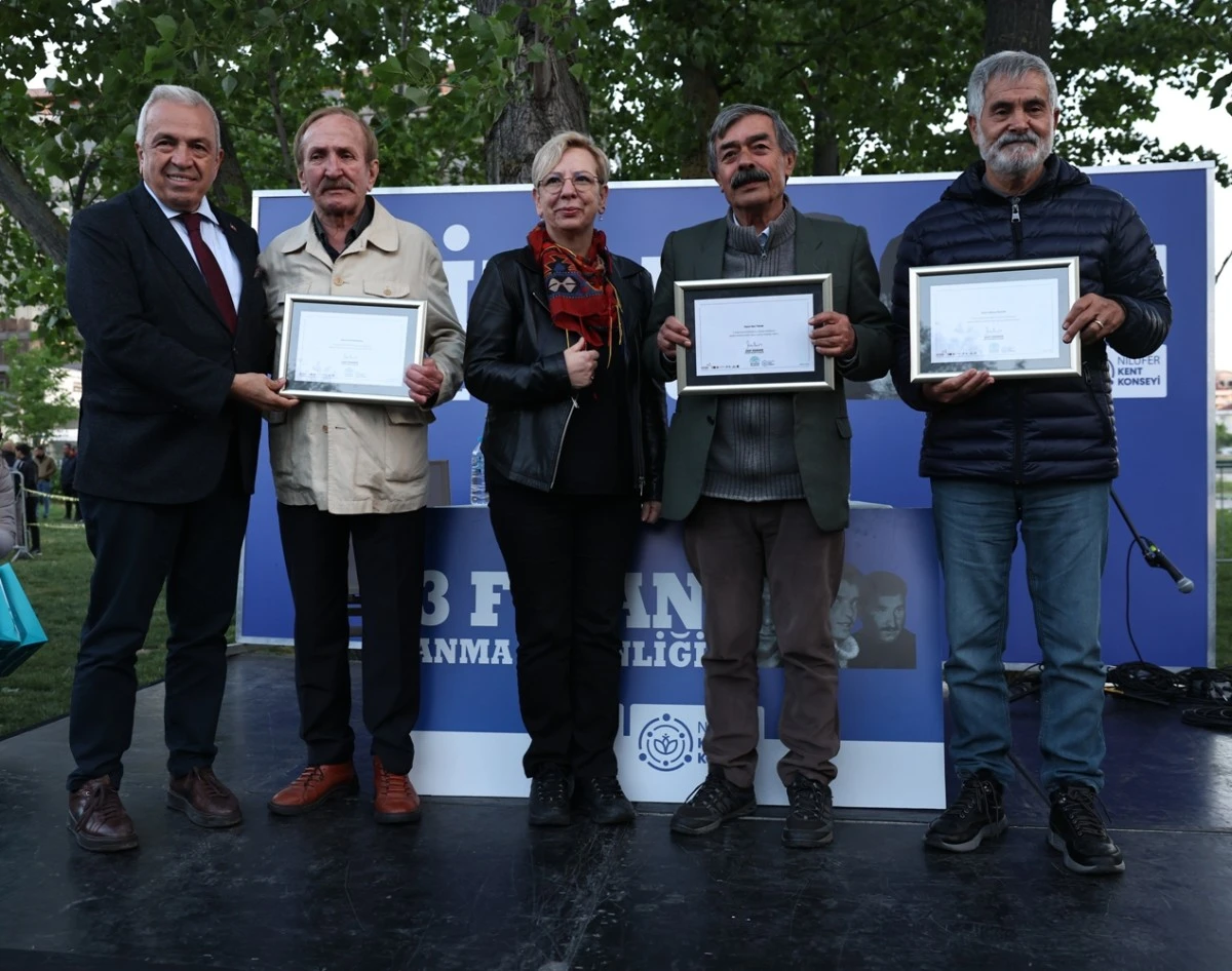 Bursa'da Deniz Gezmiş ve arkadaşları iki ayrı etkinlikte anıldı