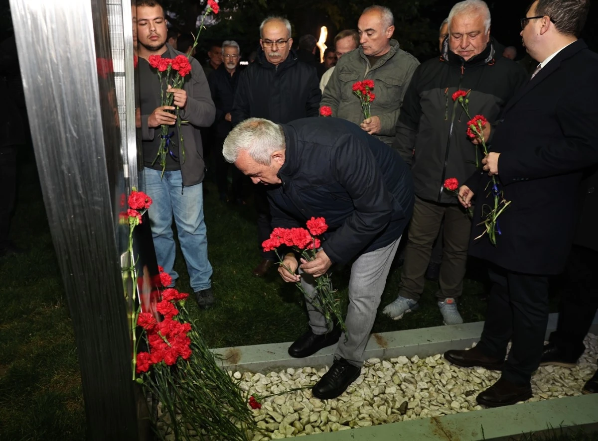 Bursa'da Deniz Gezmiş ve arkadaşları iki ayrı etkinlikte anıldı