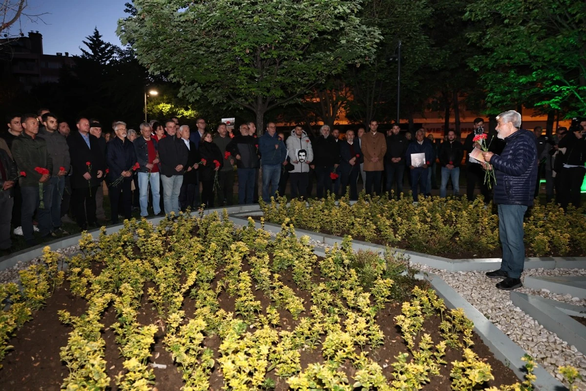 Bursa'da Deniz Gezmiş ve arkadaşları iki ayrı etkinlikte anıldı