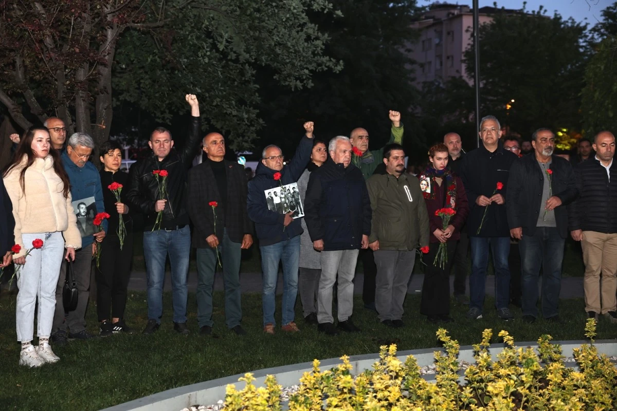 Bursa'da Deniz Gezmiş ve arkadaşları iki ayrı etkinlikte anıldı