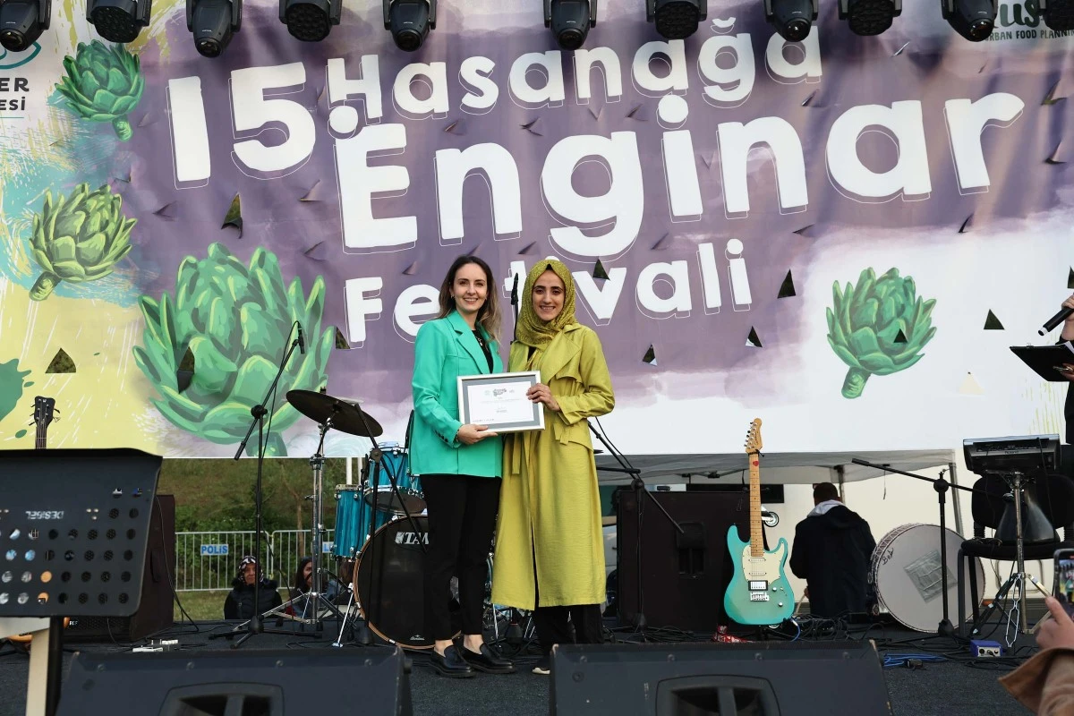 Enginarlı tatlılar festivale damga vurdu