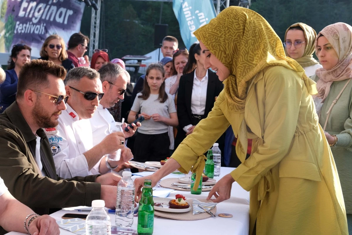 Enginarlı tatlılar festivale damga vurdu