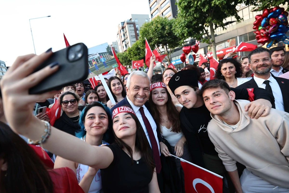 Nilüfer’de 19 Mayıs Bayramı coşkusu / Yürüyüş ve Ceza konseri