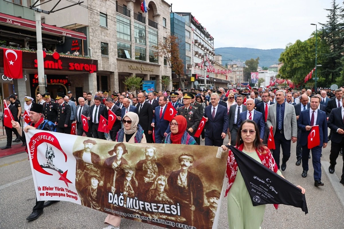 Bursa'nın düşman işgalinden kurtuluşu coşkuyla kutlandı