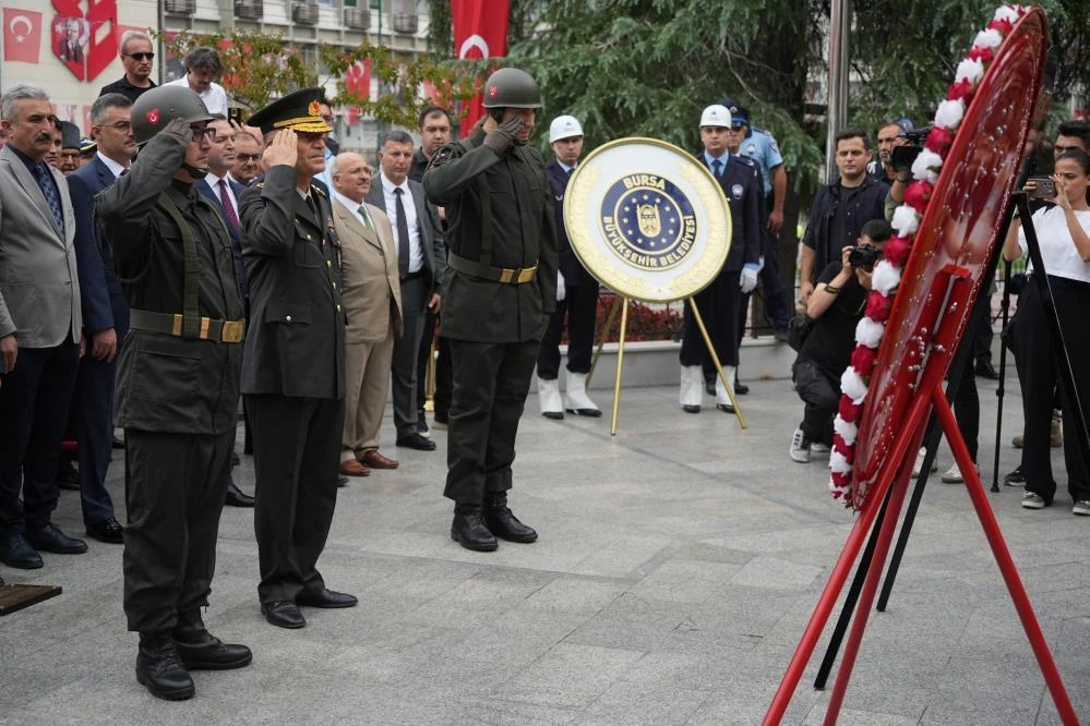 Bursa'nın düşman işgalinden kurtuluşu coşkuyla kutlandı