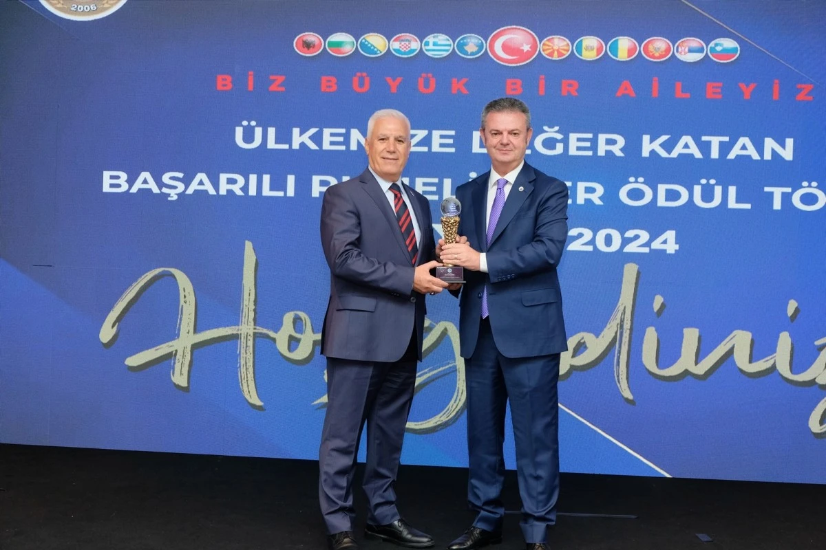 RUMELİSİAD, ülkemize değer katan Rumelilileri ödüllendirdi