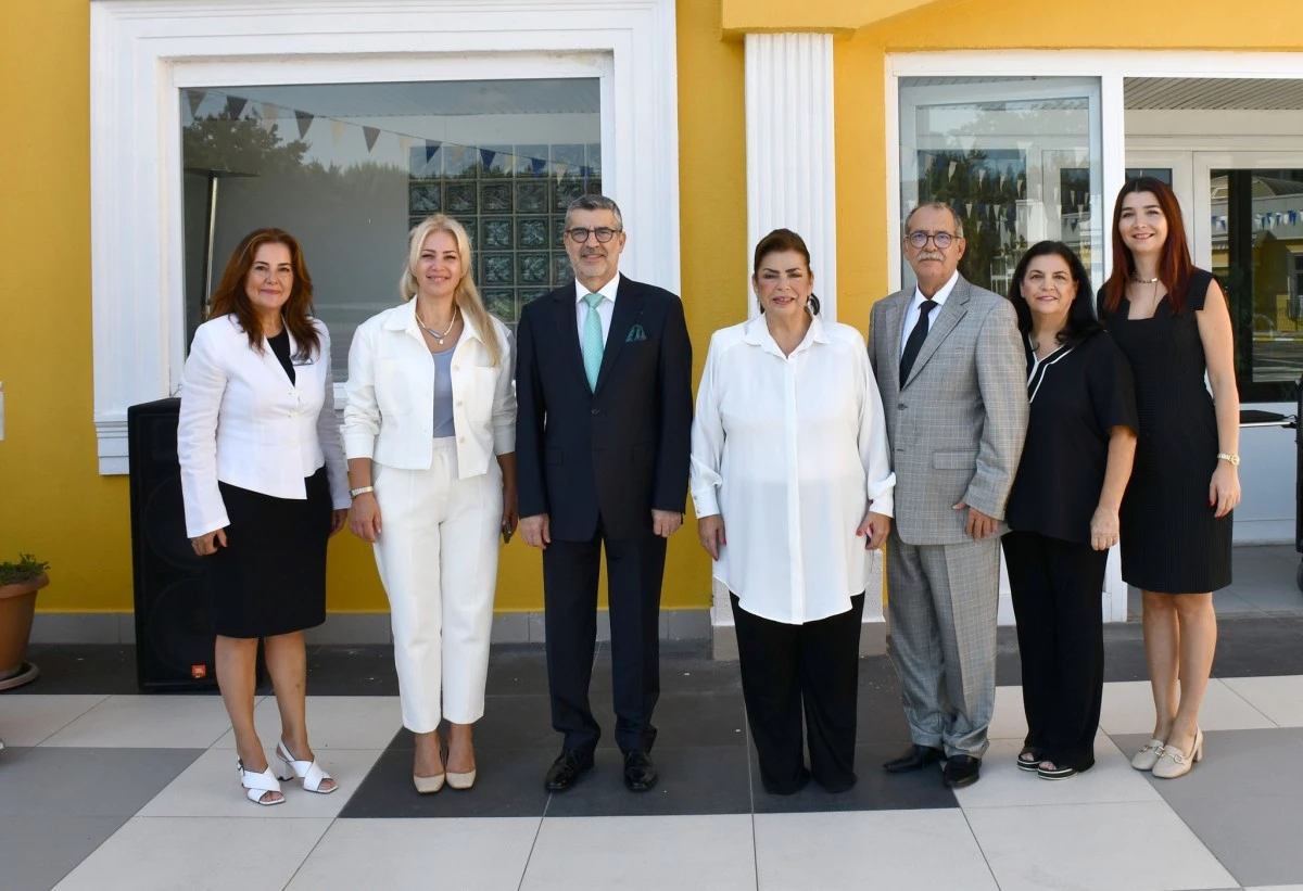 Emine Örnek Okullarında ilk ders zili çaldı