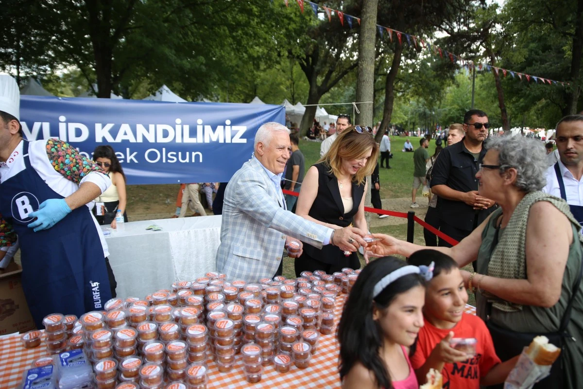 Başkan Bozbey mutfağa girdi, hünerlerini sergiledi