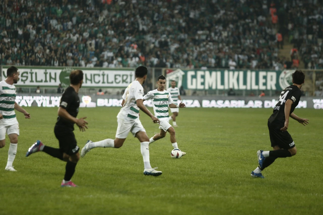 Bursaspor Kahramanmaraşspor'u 3- 0 yendi