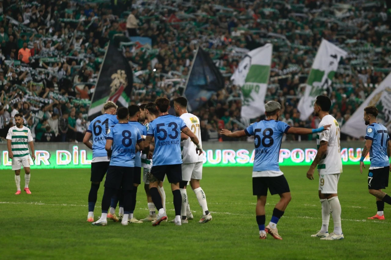 Bursaspor Kütahyaspor karşısında 1-0 öne geçti