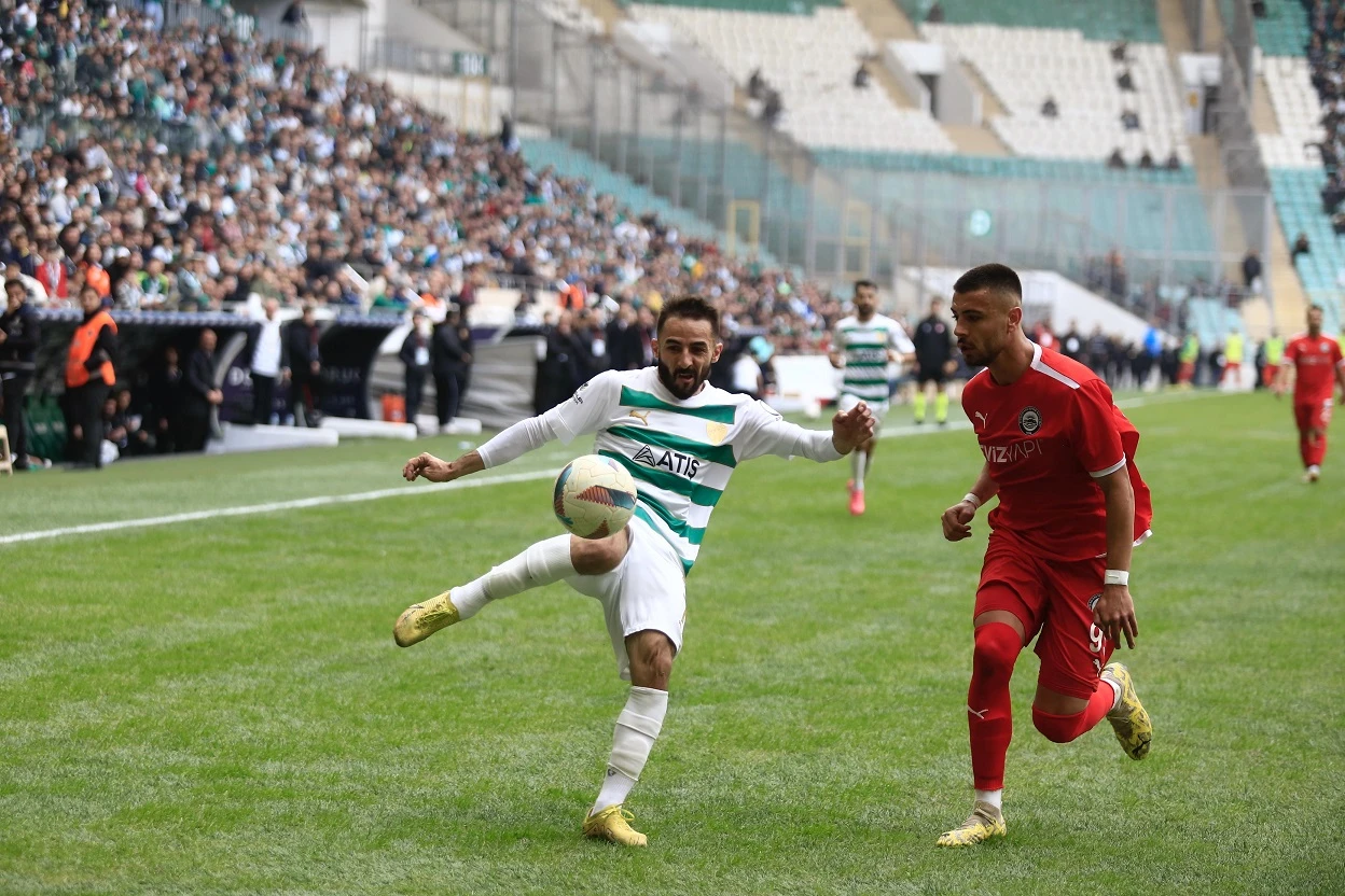 Bursaspor Kuşadasıspor maçından en özel kareler