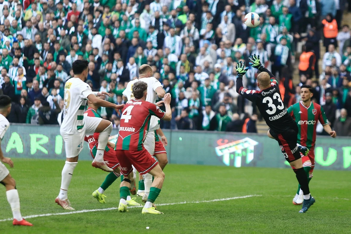 Bursaspor-Karşıyaka maçının kare kare hikayesi