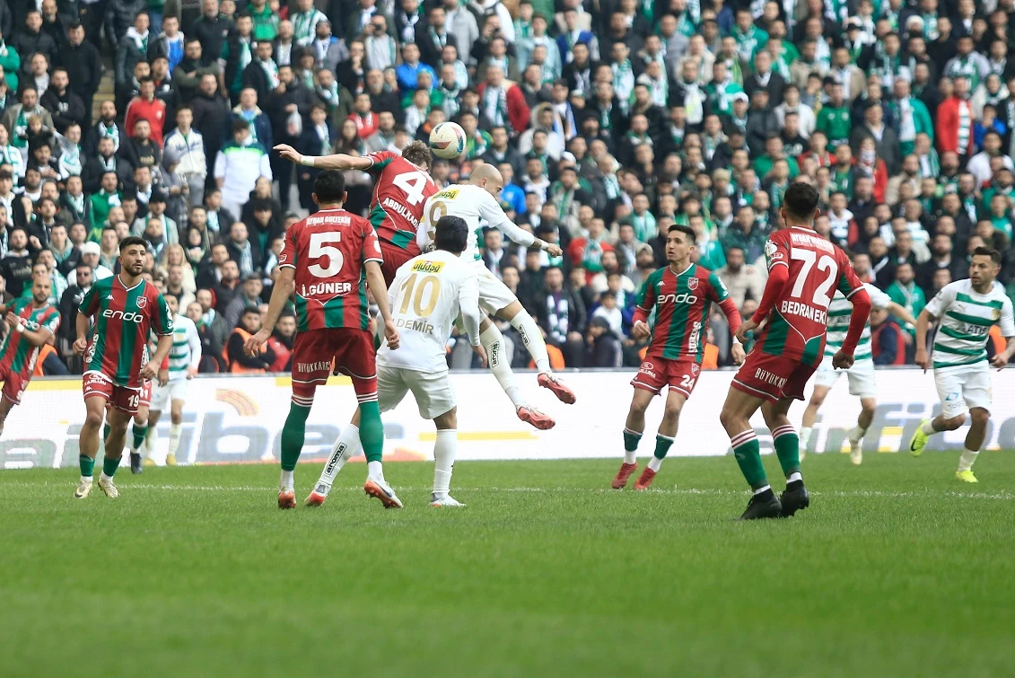 Bursaspor-Karşıyaka maçının kare kare hikayesi