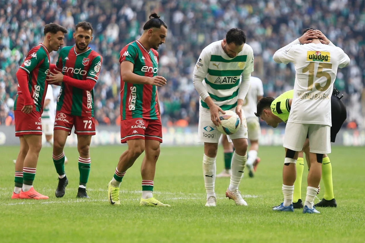 Bursaspor-Karşıyaka maçının kare kare hikayesi