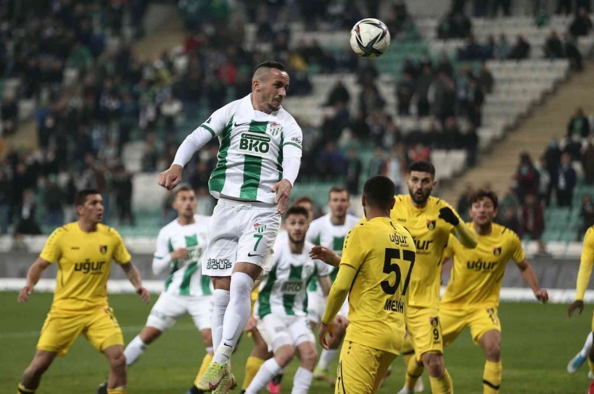 Bursaspor zorlu İstanbulspor deplasmanında