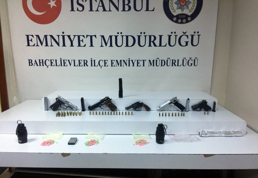 İstanbul’da uyuşturucu tacirlerine operasyon