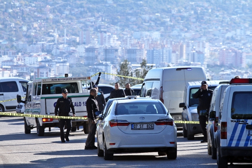 Emniyet müdür yardımcısı aracında ölü bulundu