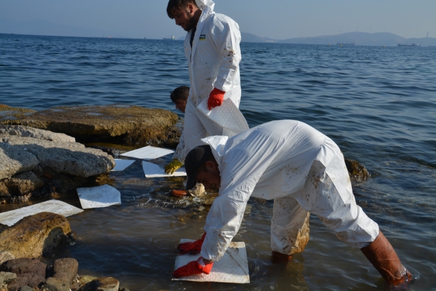 İzmir’de deniz kirliğinin nedeni tespit edildi