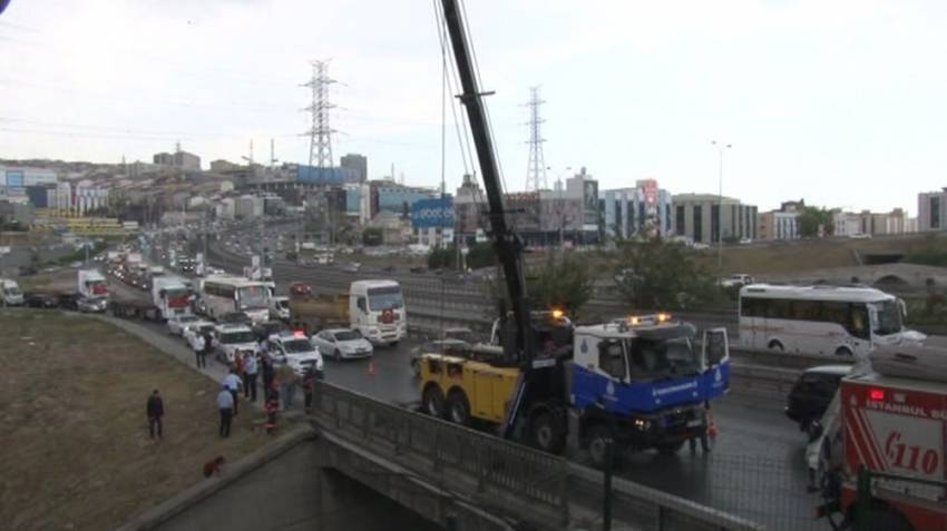 İstanbul’da yağış kaza getirdi: 1 ölü