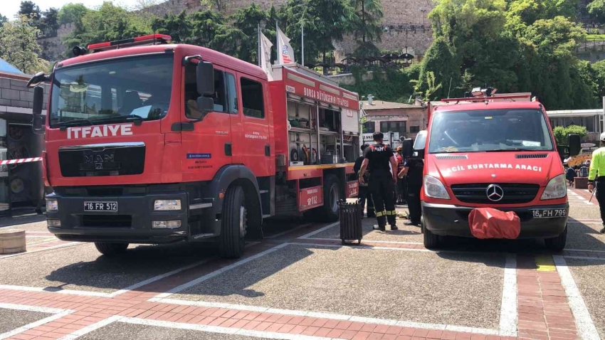 Bursa’da AVM’deki göçükte enkaz altında kalan kimse yok