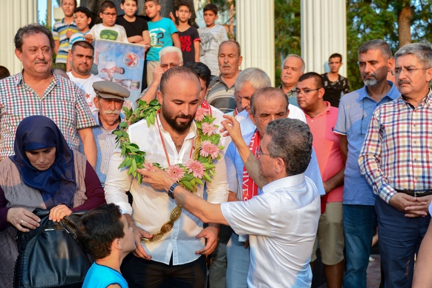 Başpehlivan Okulu’ya baba ocağında coşkulu karşılama