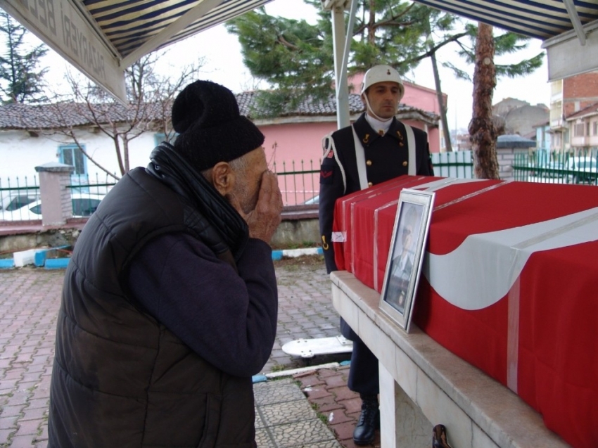 Kore gazisi Özberber, son yolculuğuna uğurlandı