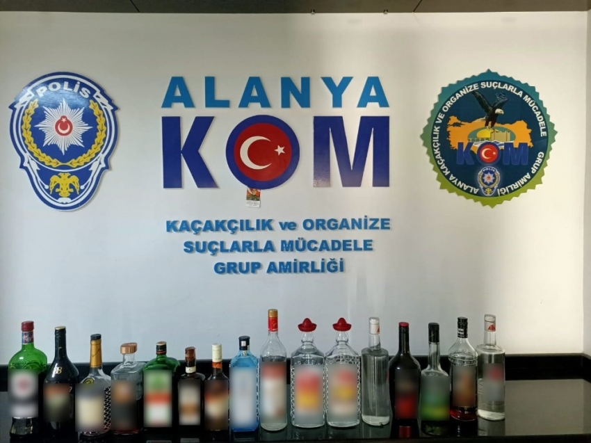 Alanya’da restorana kaçak içki baskını