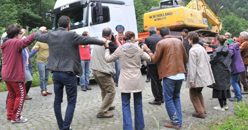 İş makineleri böyle geri gönderdiler