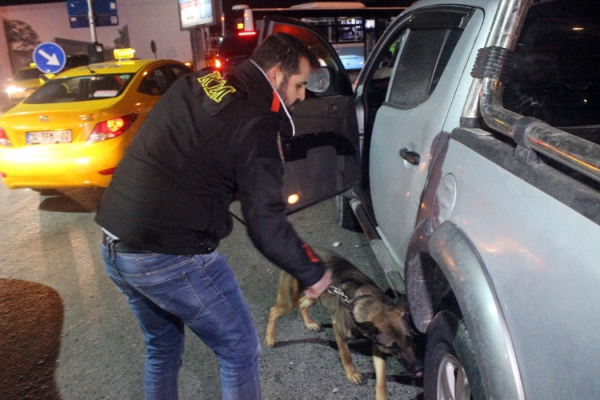 Polis Taksim Meydanı’nda kuş uçurtmadı