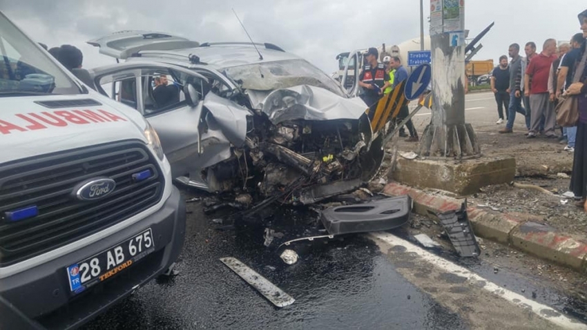 Giresun’da korkunç kaza: 3 ölü, 1 yaralı