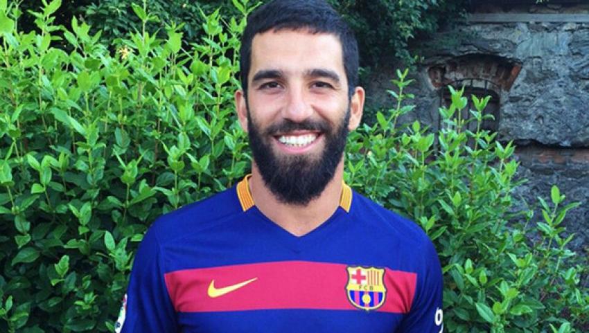 Arda Turan şaşırttı! Fenerbahçe bayrağını beğendi!