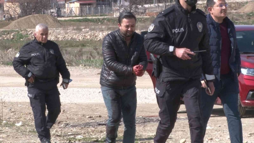 Arkadaşını öldürdü, mağdur rolü yapıp suçu hayali zanlıya yıkmaya çalıştı