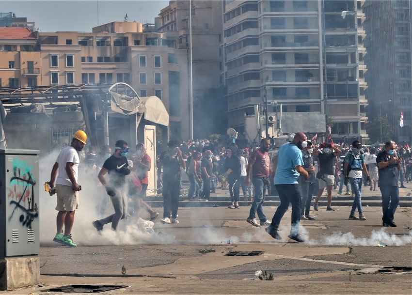 Beyrut’taki protestolarda 142 kişi yaralandı