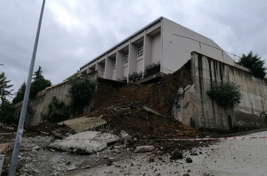 Ordu’da bir lisenin istinat duvarı çöktü