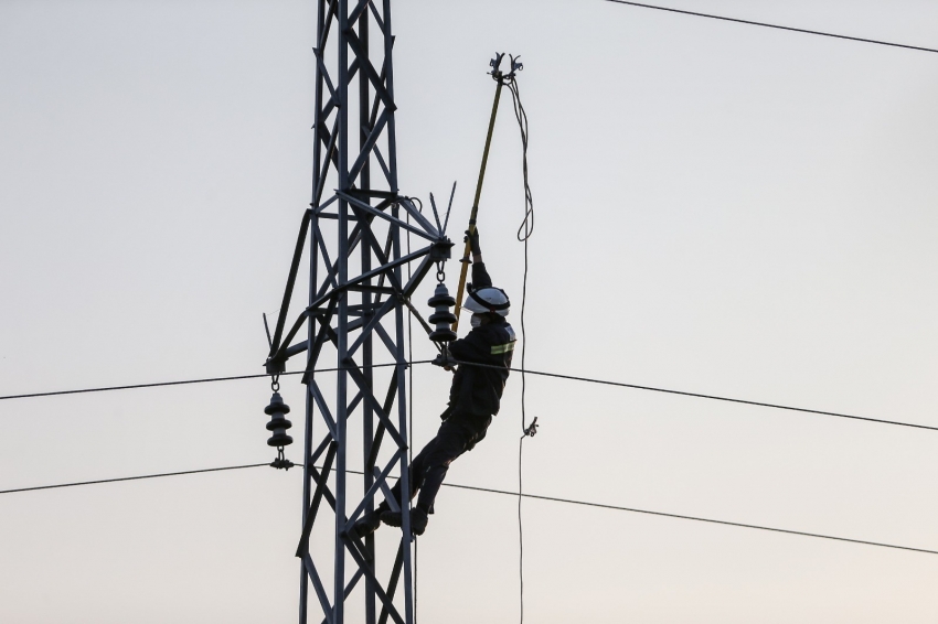 UEDAŞ ekipleri bayramda kesintisiz enerji için mesaide