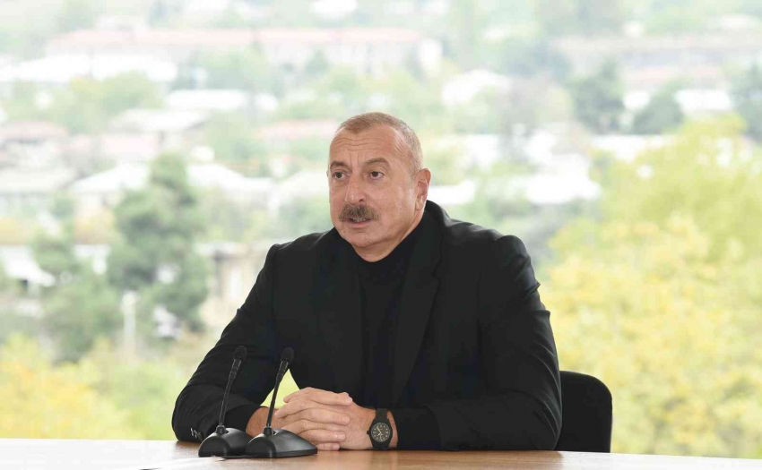 Aliyev, Ermenistan işgalinden kurtarılan Hadrut’u ve Tuğ köyünü ziyaret etti