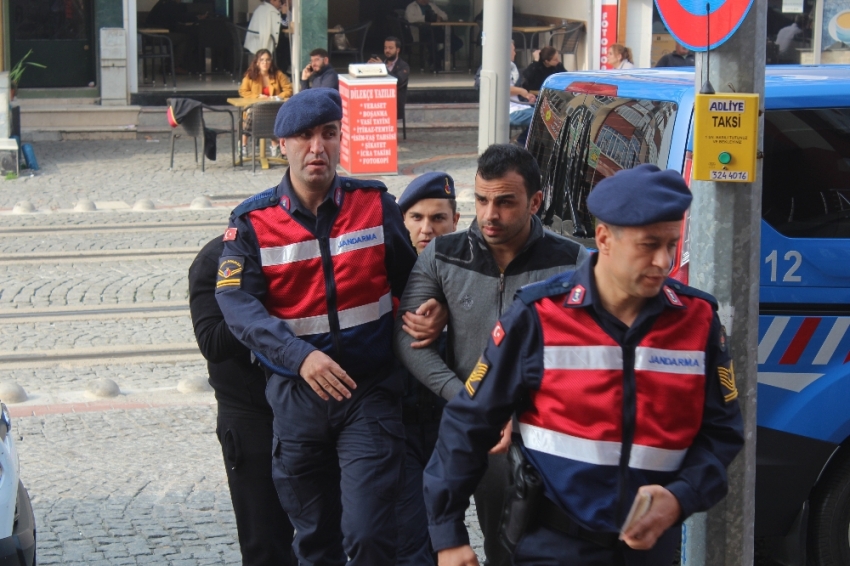 Kafa kesen teröristin 4 öğrencisi Kocaeli’de yakalandı