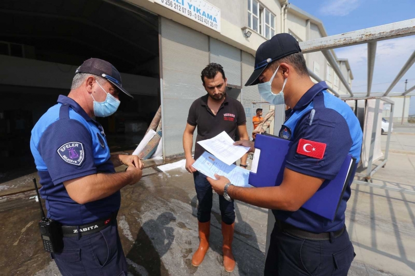 Efeler’de kayıt dışı çalışmanın önüne geçiliyor