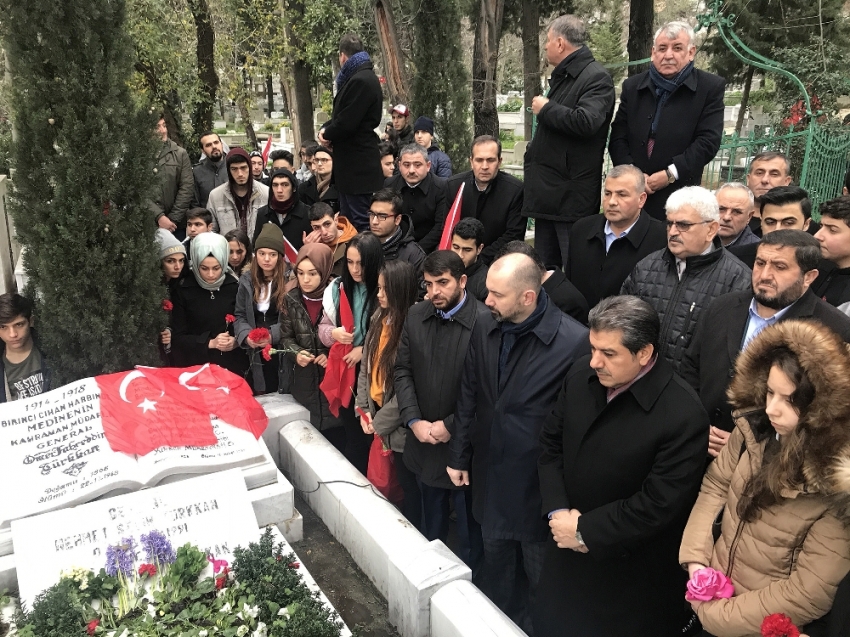 Fahrettin Paşa mezarı başında anıldı