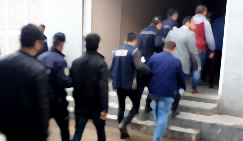 Jandarma’dan DEAŞ’a iki ilde operasyon: 7 gözaltı