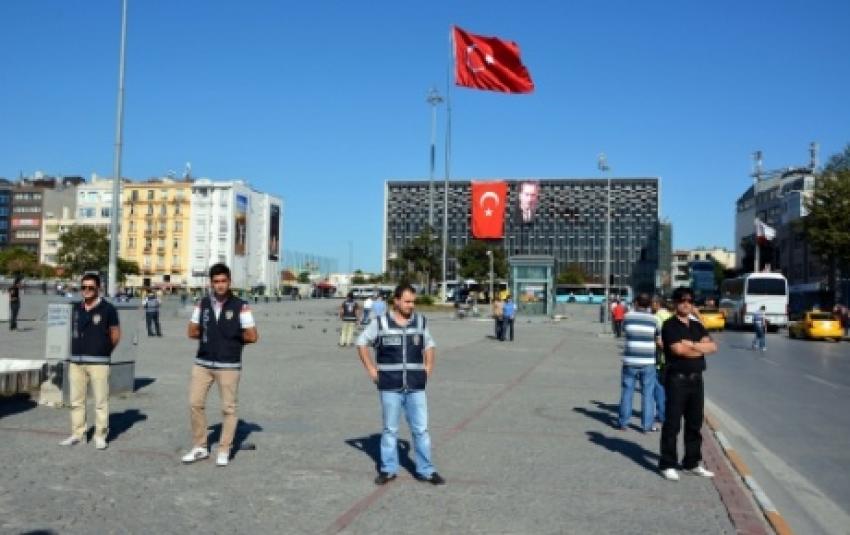  Gezi Parkı boşaltıldı, cadde trafiğe kapandı